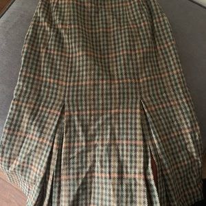 AQUASCUTUM OF LONDON FALL SKIRT